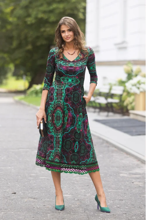 sukeinka-midi-szydełkową-koronką-dekolt-V-kolekcja-GRACE--marka-vippi-design-9.jpg