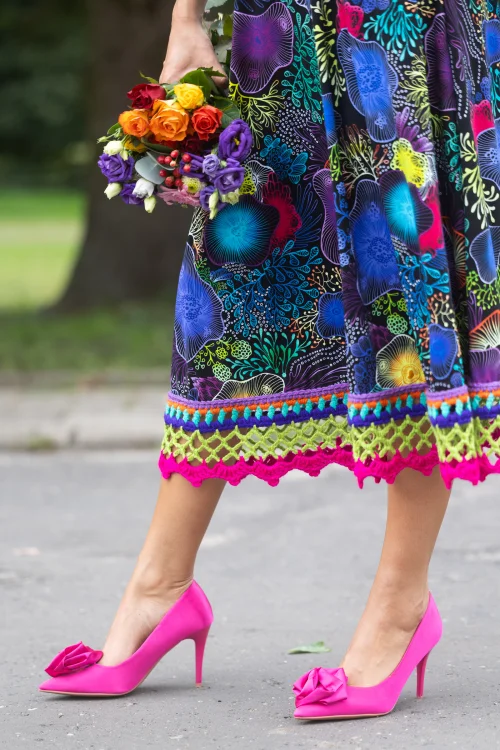 sukeinka-midi-szydełkową-koronką-dekolt-V-kolekcja-OCEAN-pink-marka-vippi-design-6.jpg