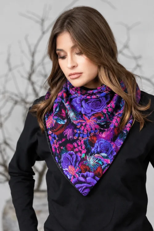 chusta-ocieplana-kolekcja-ROSE-violet-Vippi-Design