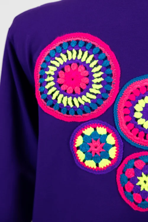 bluza-oversize-fioletowa-z-orozetami--na-tyle--marka-vippi-design7.jpg
