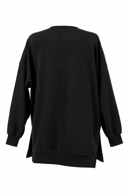 bluza-oversize-czarnaz-szydełkowym-kwiatem-marka-vippi-design-1.jpg