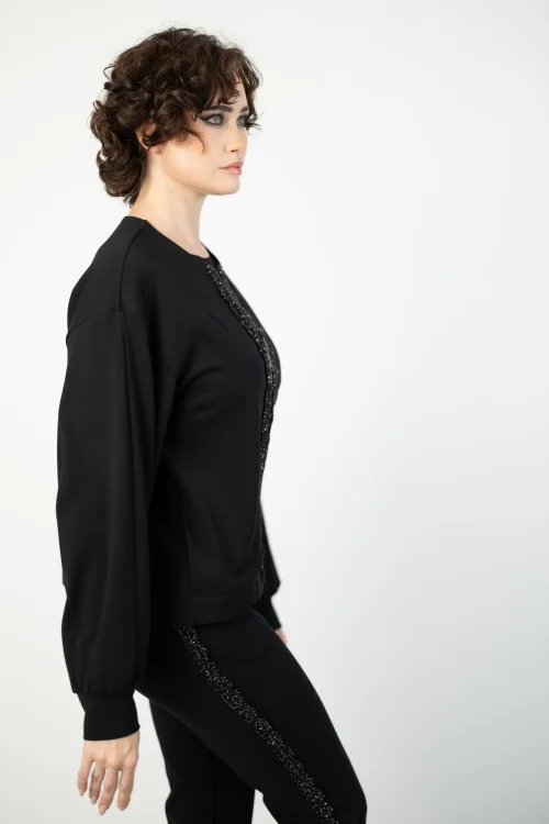 bluza z szydełkową koronką i bufiastymi rękawami prosta bez ściągaczy marka VIPPI DESIGN  (8).jpg