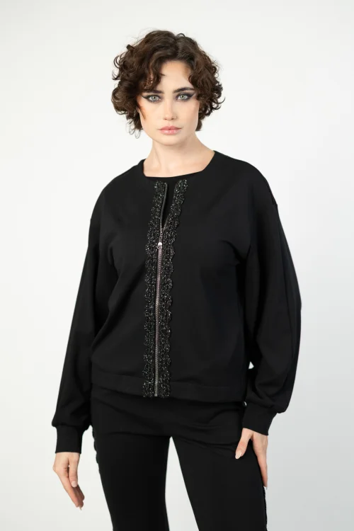 bluza z szydełkową koronką i bufiastymi rękawami prosta bez ściągaczy marka VIPPI DESIGN  (9).jpg