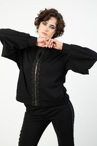 bluza z szydełkową koronką i bufiastymi rękawami prosta bez ściągaczy marka VIPPI DESIGN  (11).jpg