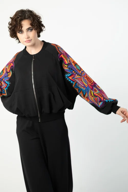 bluza nietoperz z aplikacjami  na rękawch kolekcja MEXICO violet  marka VIPPI DESIGN (12).jpg