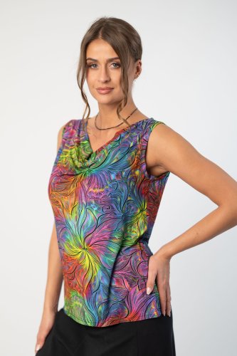 bluzka-wiskozowa-z-dekoltem-woda-kolekcja-BLOOM-multi-marka-vippi-design-3.jpg