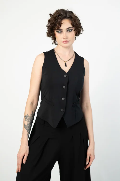 bluzka kamizelka czarna marka VIPPI DESIGN  (3).jpg