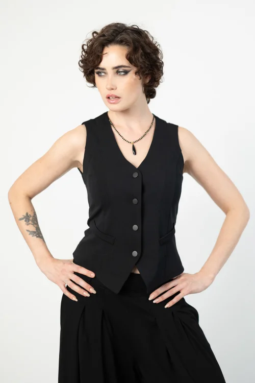 bluzka kamizelka czarna marka VIPPI DESIGN  (4).jpg