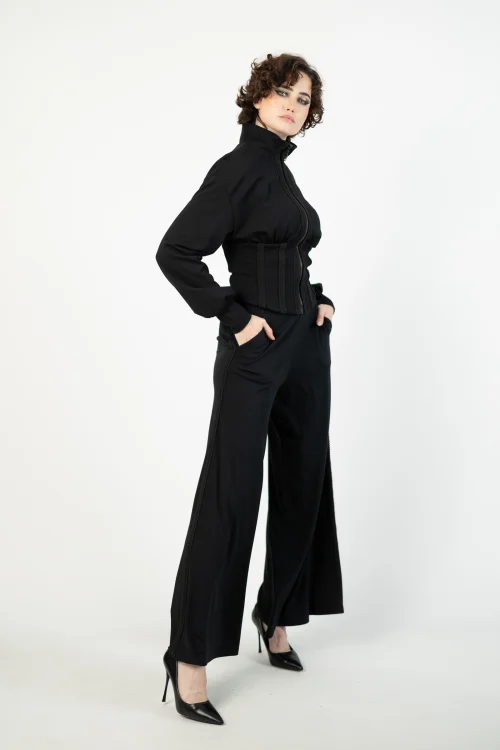 bluza gorsetowa i spodnie dzwony z dekoracyjnymi taśmami  marka VIPPI DESIGN (8).jpg