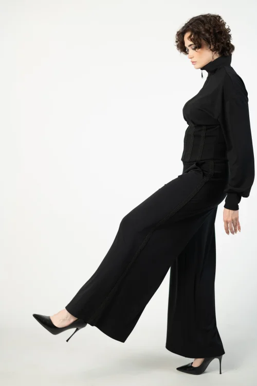 bluza gorsetowa i spodnie dzwony z dekoracyjnymi taśmami  marka VIPPI DESIGN (10).jpg