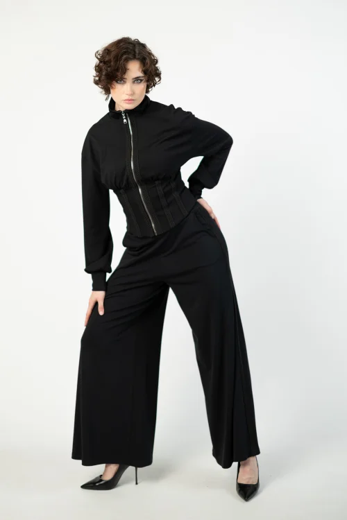 bluza gorsetowa i spodnie dzwony z dekoracyjnymi taśmami  marka VIPPI DESIGN (16).jpg