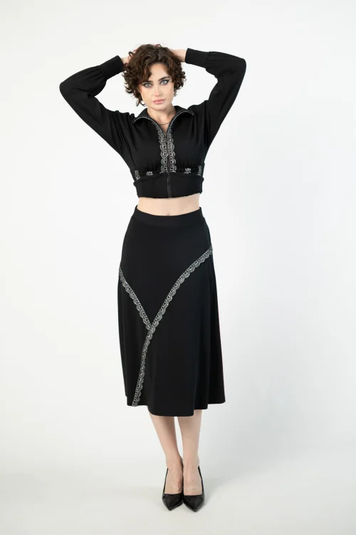 bluza gorsetowa ze stojką i spodnica midi  srebrnymi lampasami   marka VIPPI DESIGN  (1).jpg