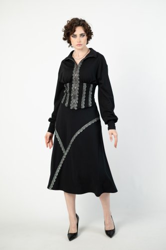 bluza gorsetowa ze stojką i spodnica midi  srebrnymi lampasami   marka VIPPI DESIGN  (5).jpg
