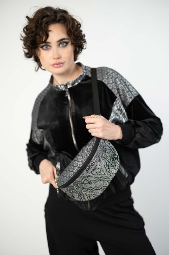 bluza-oversize-patchworkowa-srebrna-i-torebka-nerka-srebrna-markaKGart.jpg