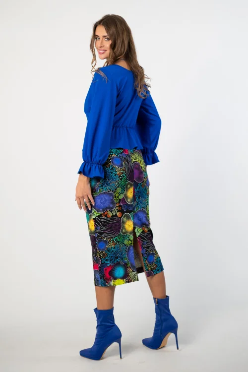 bluzka kopertowa chabrowa wiskozowa dwustronna z falbankami  BASIC I i spodnica midi wąska kolekcja OCEAN marka VIPPI DESIGN  (7).jpg