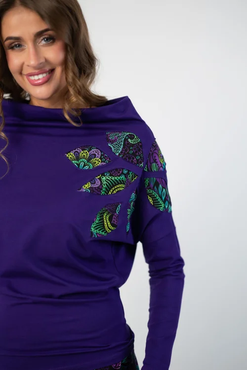 bluzka fioletowa z luźnym golfem i aplikacją na ramieniu kolekcja LILY violet marka VIPPI DESIGN  (11).jpg