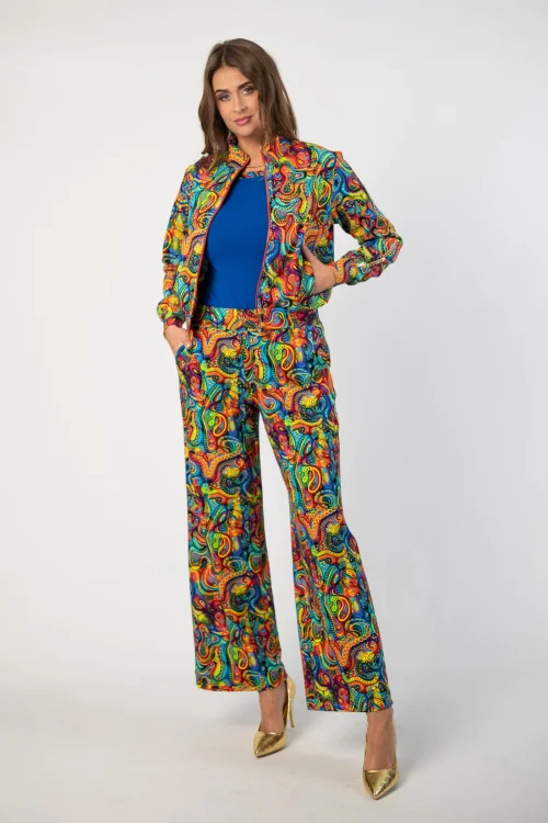 bluza krotka ze stojką i złota taśmą na rękawach i spodnie szerokie dresowe ze złotą taśma na lampasach kolekcja SEA multi marka VIPPI DESIGN (5).jpg