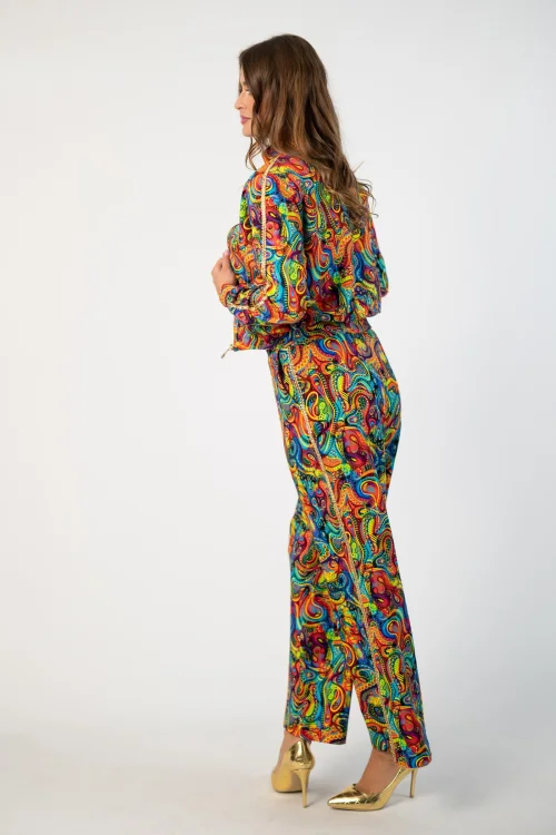 bluza krotka ze stojką i złota taśmą na rękawach i spodnie szerokie dresowe ze złotą taśma na lampasach kolekcja SEA multi marka VIPPI DESIGN (4).jpg