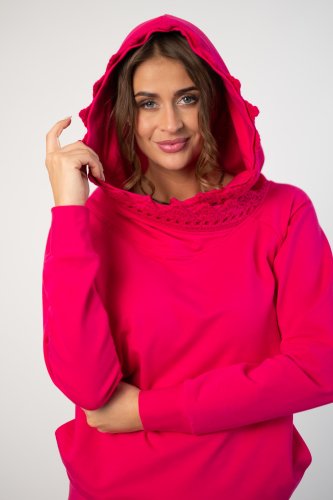 bluza różowa  z  szydełkową koronką na kapturze  marka Katarzyna Gałaj art   (9).jpg