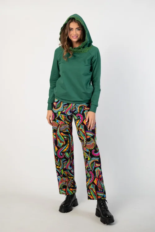 bluza petrolowa z  szydełkową koronką na kapturze  marka Katarzyna Gałaj art i spodnie baggy kolekcja RAVEL marka vippi design (8).jpg