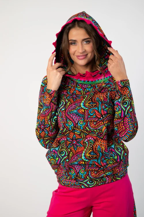 bluza z kapturem i szydełkową koronką kolekcja SALVADOR  marka VIPPI DESIGN (4).jpg