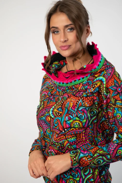 bluza z kapturem i szydełkową koronką kolekcja SALVADOR  marka VIPPI DESIGN (7).jpg