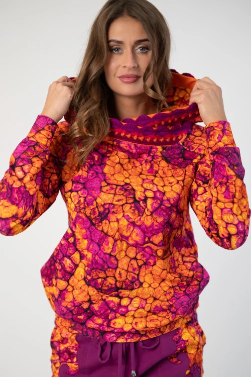 bluza z kapturem i szydełkową koronką kolekcja AMBER  marka VIPPI DESIGN (20).jpg