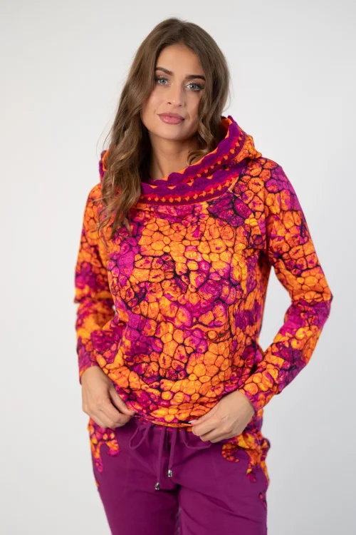 bluza z kapturem i szydełkową koronką kolekcja AMBER  marka VIPPI DESIGN (21).jpg