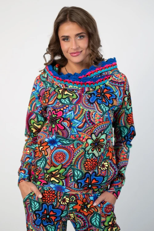 bluza z kapturem i szydełkową koronką kolekcja DOLCE blue marka VIPPI DESIGN (11).jpg