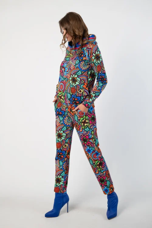 bluza z kapturem i sydełkową koronką i spodnie kolorowe luźne kolekcja DOLCE blue marka VIPPI DESIGN  (16).jpg