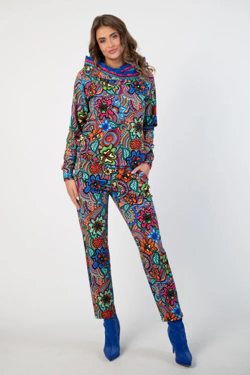 bluza z kapturem i sydełkową koronką i spodnie kolorowe luźne kolekcja DOLCE blue marka VIPPI DESIGN  (17).jpg