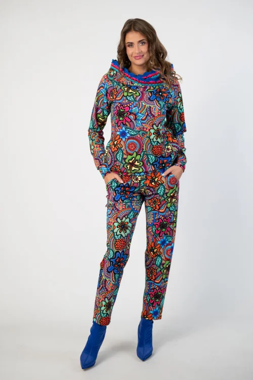 bluza z kapturem i sydełkową koronką i spodnie kolorowe luźne kolekcja DOLCE blue marka VIPPI DESIGN  (15).jpg