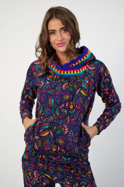 bluza z kapturem i szydełkową koronką kolekcja FABLE marka VIPPI DESIGN  (17).jpg