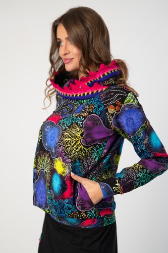 bluza z kapturem i szydełkową koronką kolekcja OCEAN marka VIPPI DESIGN (22).jpg