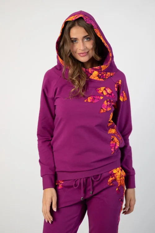 bluza cyklamenowa z kapturemi i aplikacjamiI kolekcja AMBER  marka VIPPI DESIGN (8).jpg